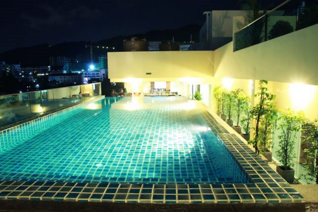 Dive Packages Phuket - Hemingway Silk Hotel - Swimming Pool