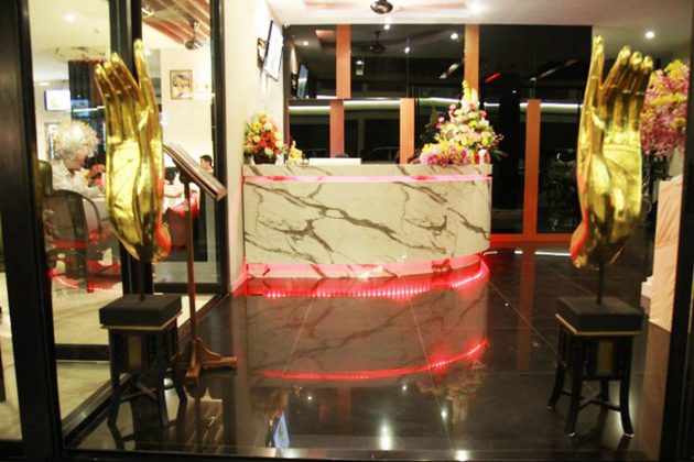 Dive Packages Phuket - Hemingway Silk Hotel - lobby