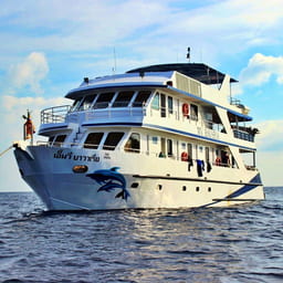 MV Bavaria Liveaboard Diving Thailand 256px